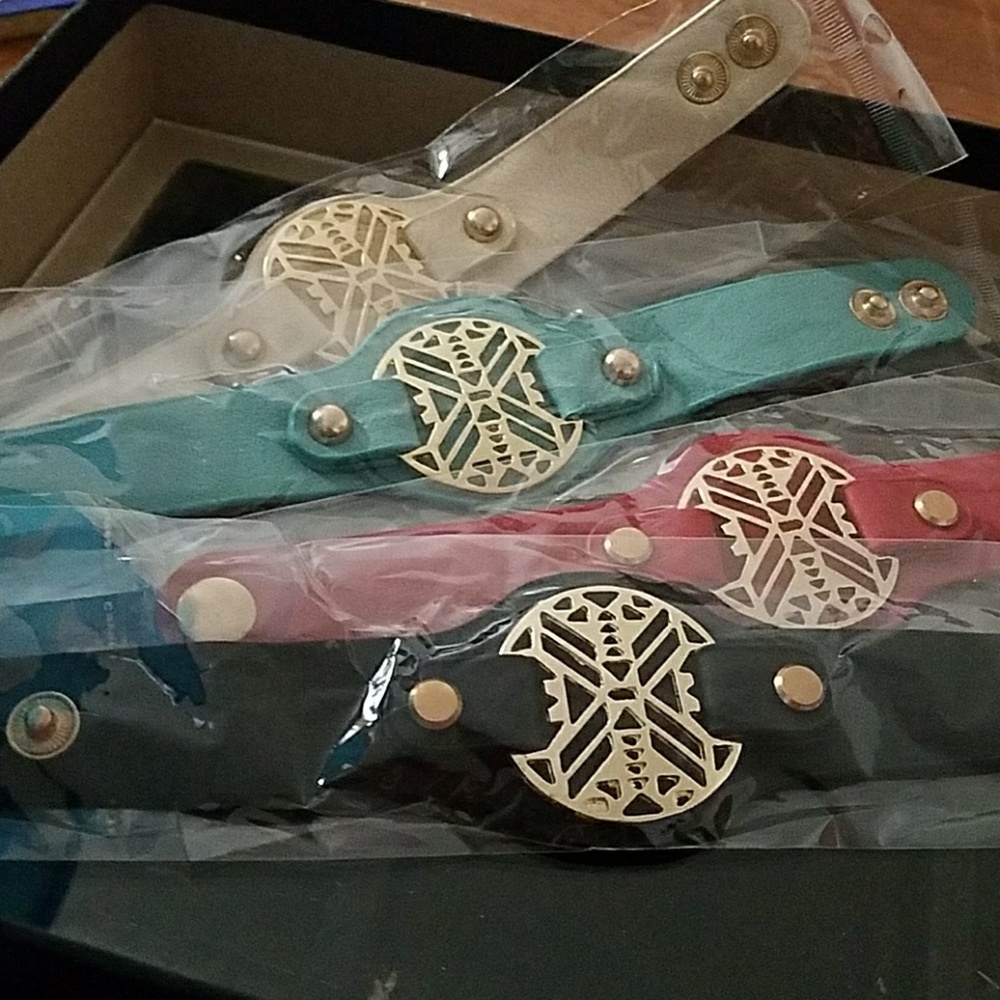 Colored leather look bracelet